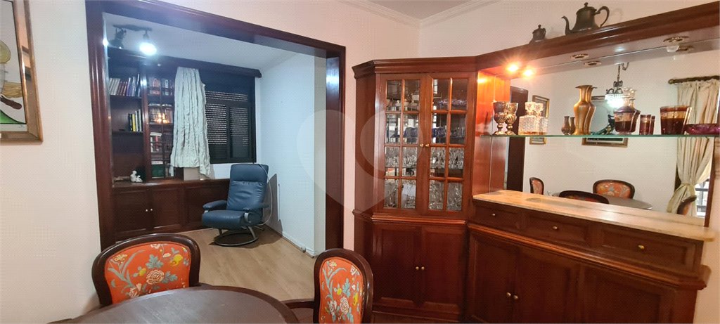 Apartamento à venda com 3 quartos, sendo 1 suíte,  em Indianópolis, São Paulo, SP