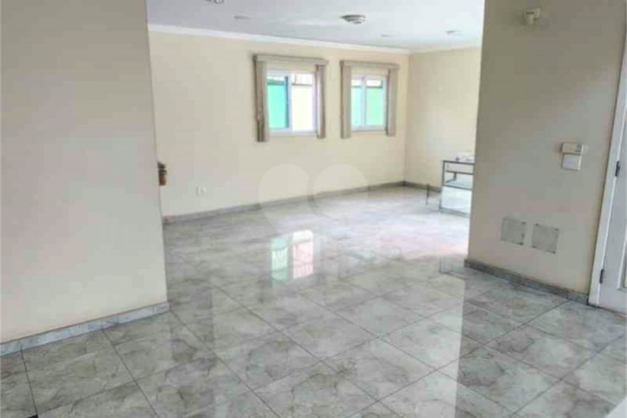 Casa à venda com 3 suítes no condomínio Quinta de Santo Antônio, São Paulo - SP