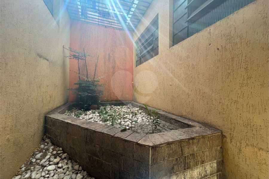 Sobrado à venda com 4 quartos, sendo 1 suíte, em Vila Guilherme, São Paulo, SP