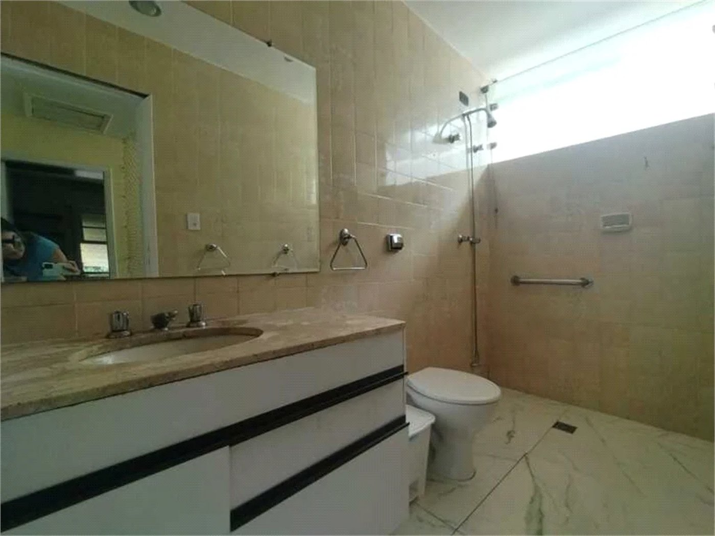 Sobrado à venda com 3 quartos, sendo 1 suíte,  em Brooklin Paulista, São Paulo, SP