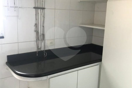 Apartamento à venda com 2 quartos, sendo 1 suíte, em Vila Andrade, São Paulo, SP