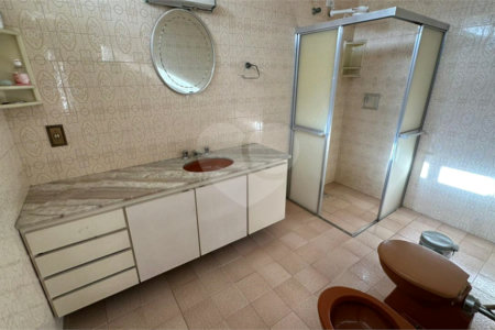 Casa à venda ou para alugar com 5 quartos, sendo 2 suítes, no Centro, Salto, SP