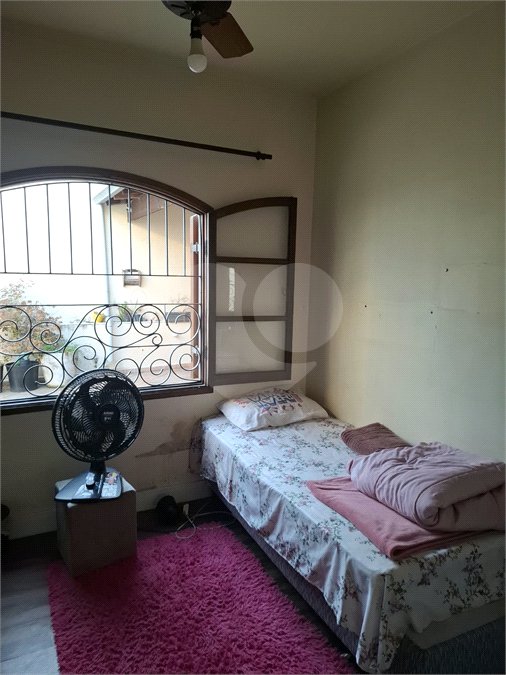 Casa à venda com 3 quartos, sendo 1 suíte,  em Vila Santa Helena, Mogi das Cruzes, SP