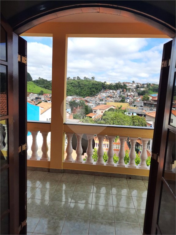 Sobrado à venda com 3 quartos, sendo 1 suíte, em Portal da Primavera, Cotia, SP