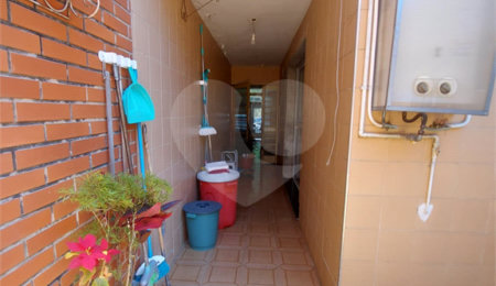 Sobrado à venda com 4 quartos em Parque Jabaquara, São Paulo, SP