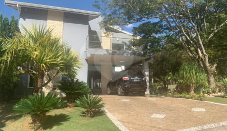 Casa à venda com 4 quartos, sendo 1 suíte,  no condomínio Ibiaram, Itupeva - SP