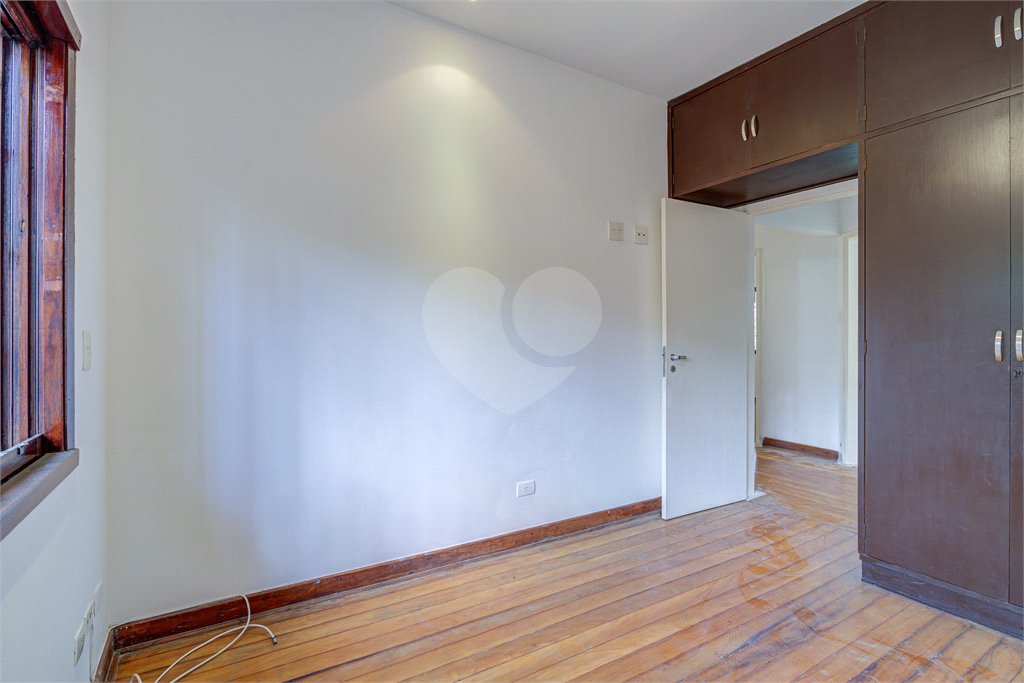 Casa Térrea à venda ou para alugar com 5 quartos, sendo 1 suíte, em Jardim Marajoara, São Paulo, SP