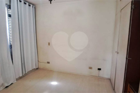 Apartamento à venda com 3 quartos, sendo 1 suíte, em Vila Uberabinha, São Paulo, SP