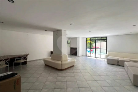Apartamento à venda com 3 quartos, sendo 1 suíte, em Vila Madalena, São Paulo, SP