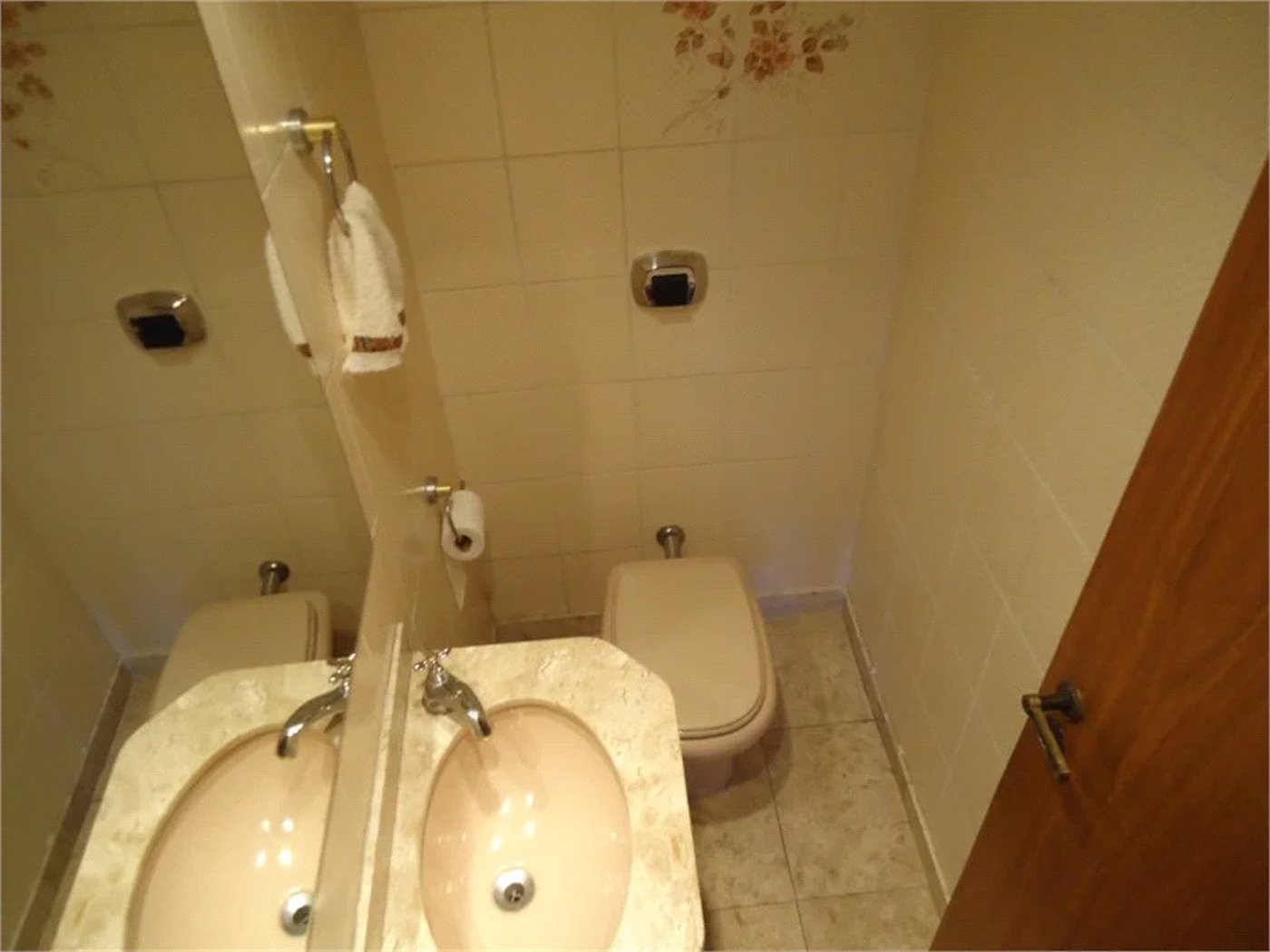 Apartamento à venda com 4 quartos, sendo 1 suíte,  em Vila Andrade, São Paulo, SP
