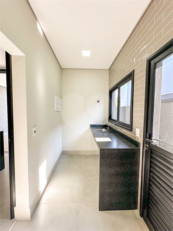 Casa à venda com 3 suítes no condomínio Residencial Mont'alcino, Valinhos - SP