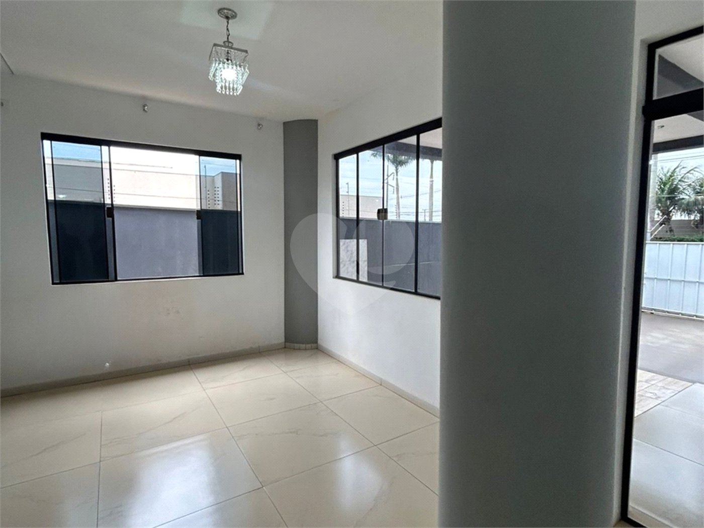 Casa à venda com 4 suítes em Jardim Ipanema, Ponta Porã, MS
