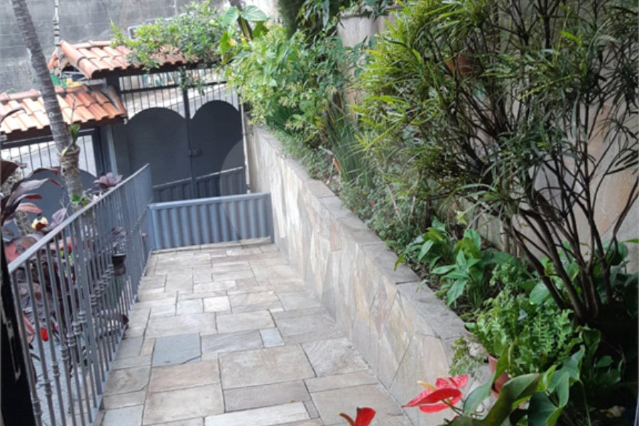 Sobrado à venda com 3 quartos, sendo 1 suíte, em Vila Mazzei, São Paulo, SP