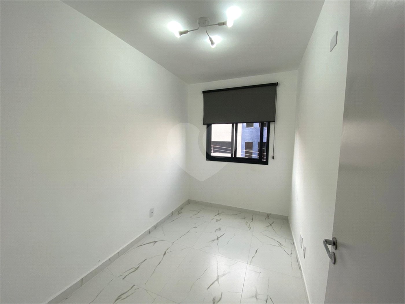 Apartamento à venda com 2 quartos em Parada Inglesa, São Paulo, SP