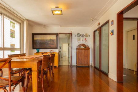 Apartamento à venda com 4 quartos, sendo 1 suíte,  em Cidade Monções, São Paulo, SP