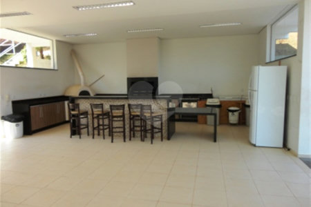 Casa à venda com 3 quartos, sendo 2 suítes, no condomínio Águas da Serra, Valinhos - SP
