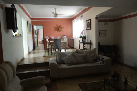 Casa à venda com 3 quartos, sendo 1 suíte, em Chácara São João, São Carlos, SP