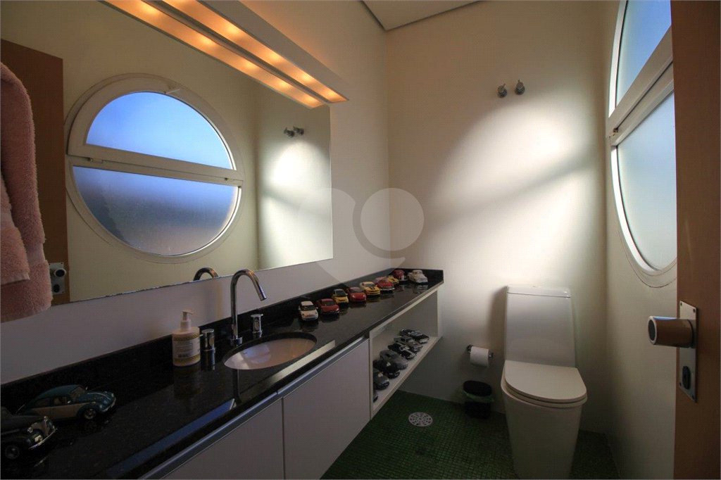 Casa à venda ou para alugar com 5 quartos, sendo 3 suítes, em Vila Madalena, São Paulo, SP