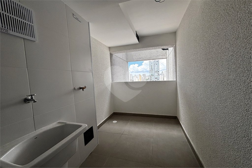 Apartamento à venda com 3 suítes em Vila Romana, São Paulo, SP