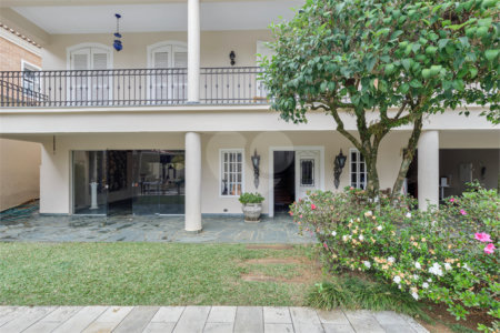 Casa à venda ou para alugar com 5 suítes em Alto da Boa Vista, São Paulo, SP