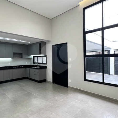 Casa à venda com 3 quartos, sendo 1 suíte, em Jardim Bom Sucesso, Indaiatuba, SP