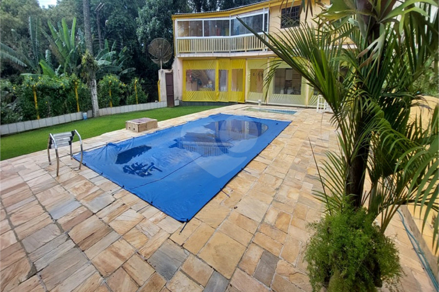 Casa à venda com 3 quartos, sendo 1 suíte, em Pirucaia, Mairiporã, SP