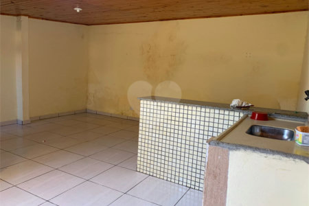 Casa à venda com 4 quartos em Jardim Roriz, Três Lagoas, MS