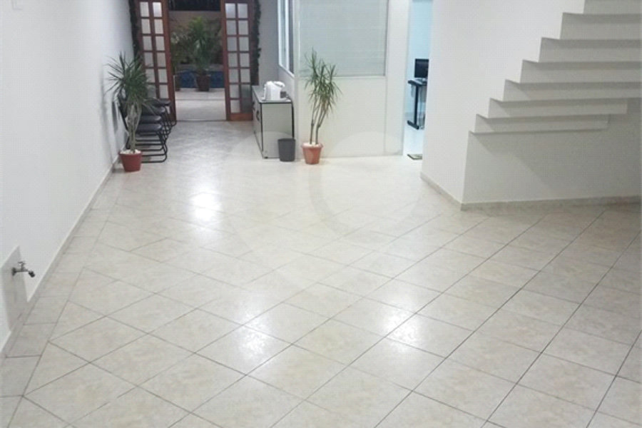 Sobrado à venda com 3 quartos em Tremembé, São Paulo, SP