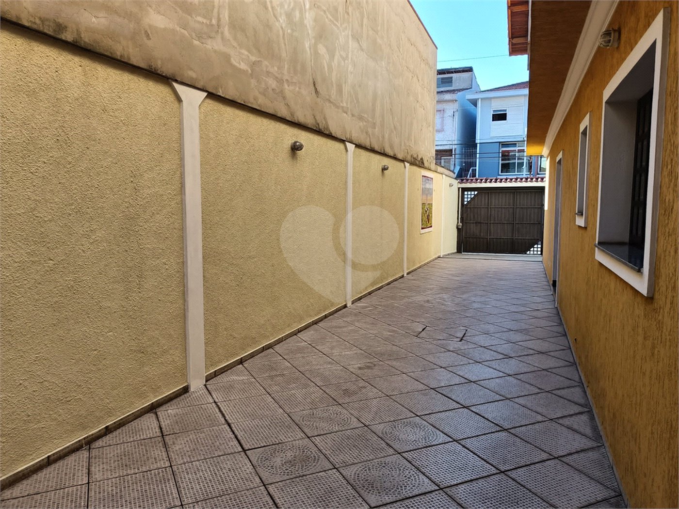Sobrado à venda com 3 quartos, sendo 1 suíte, em Vila Paiva, São Paulo, SP