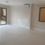 Casa à venda com 4 quartos, sendo 2 suítes,  no condomínio Lake Louise, São Paulo - SP