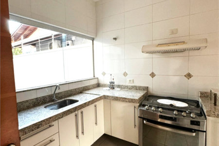 Casa à venda com 3 quartos, sendo 1 suíte, em Ipê, Três Lagoas, MS