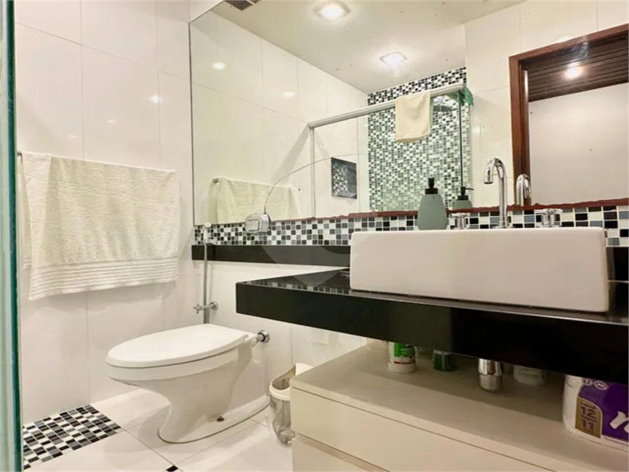 Casa de Vila à venda com 4 quartos, sendo 2 suítes,  em Botafogo, Rio de Janeiro, RJ