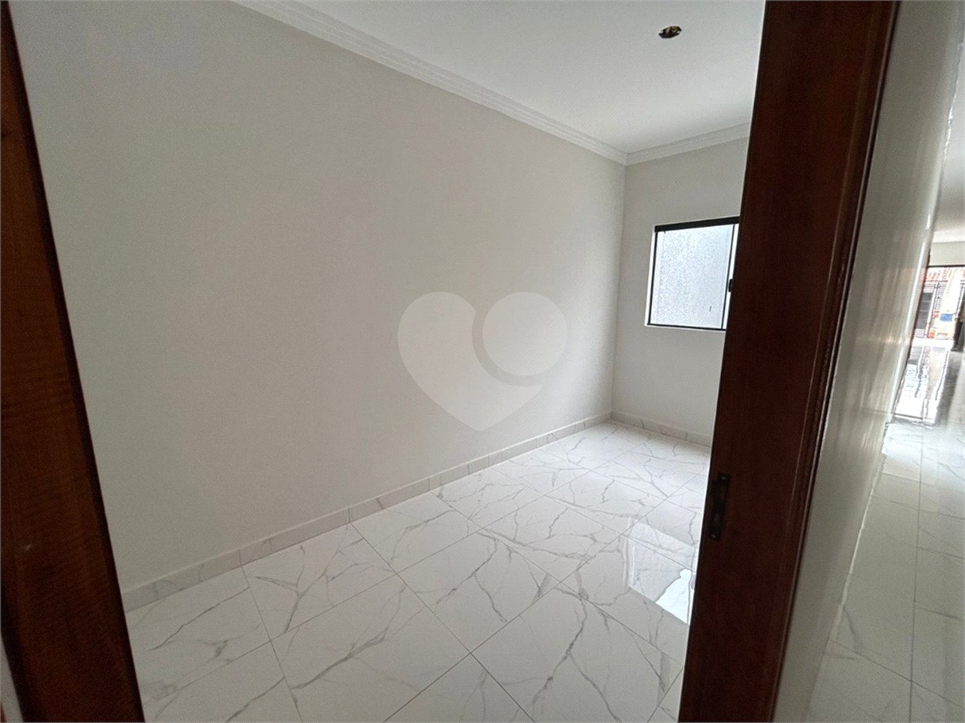 Casa de Vila à venda com 2 quartos, sendo 1 suíte, em Vila Nova Sorocaba, Sorocaba, SP