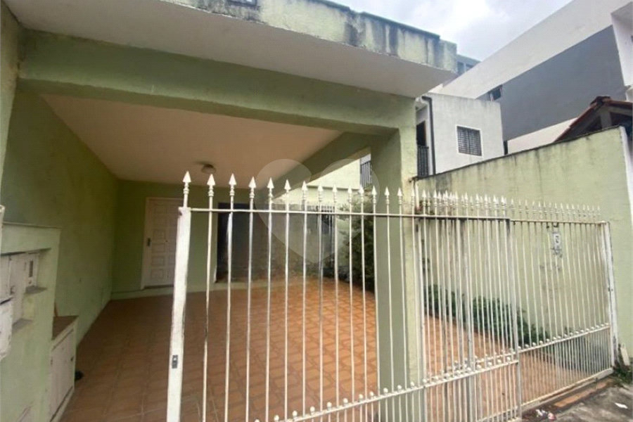 Sobrado à venda com 3 quartos em Bom Retiro, São Paulo, SP