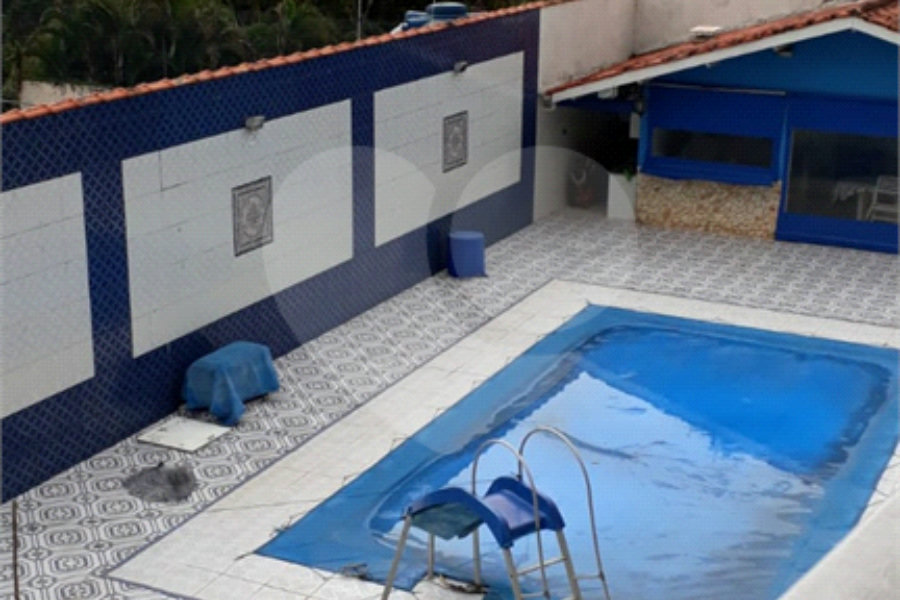 Casa à venda com 3 suítes no condomínio Gleba II, Mairiporã - SP
