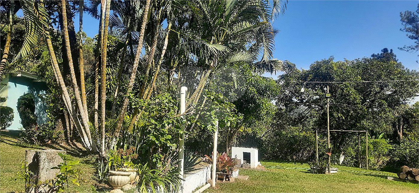 Chácara à venda com 8 quartos em Loteamento Chácara Val Paraiso, Atibaia, SP