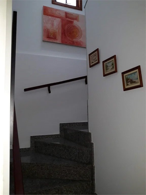 Sobrado à venda com 3 suítes em Ferreira, São Paulo, SP