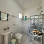 Casa à venda com 3 quartos, sendo 1 suíte, no condomínio Residencial Delle Stelle, Louveira - SP