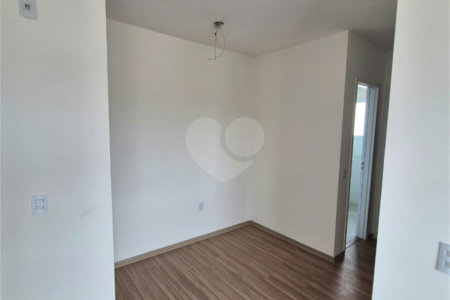 Apartamento à venda com 2 quartos, sendo 1 suíte,  em Vila Hortência, Sorocaba, SP