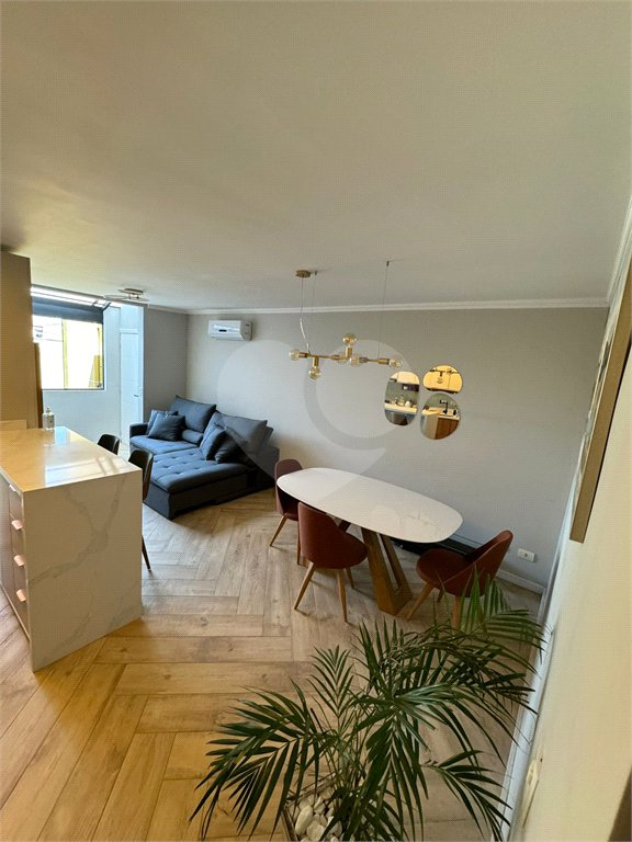 Casa à venda com 3 quartos, sendo 1 suíte, no condomínio Residencial Vegas, São Paulo - SP