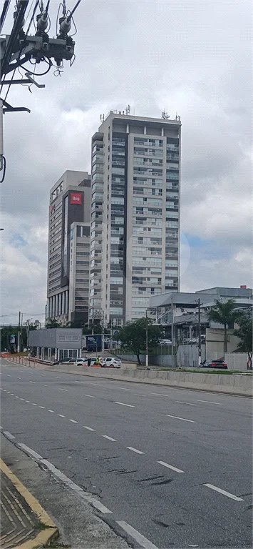 APARTAMENTO PARA LOCAÇÃO | 2 DORMS | 2 BANHEIROS /MOBILIADO | VARANDA | 1 VAGA | LAZER COMPLETO | EM FRENTE AO SHOPPING METRÓPOLE CENTRO – SÃO BERNARDO DO CAMPO/SP