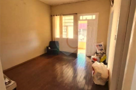 Casa térrea na Vila Lutfalla