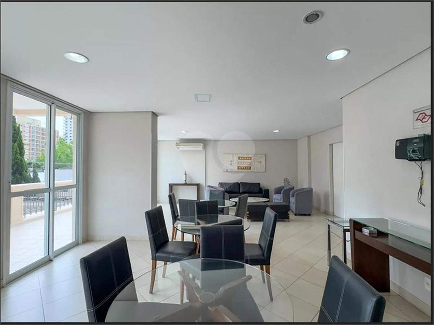 Apartamento à Venda no Campo Belo – Rua Demóstenes, 606