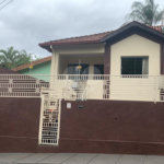 Casa para venda no Centro.