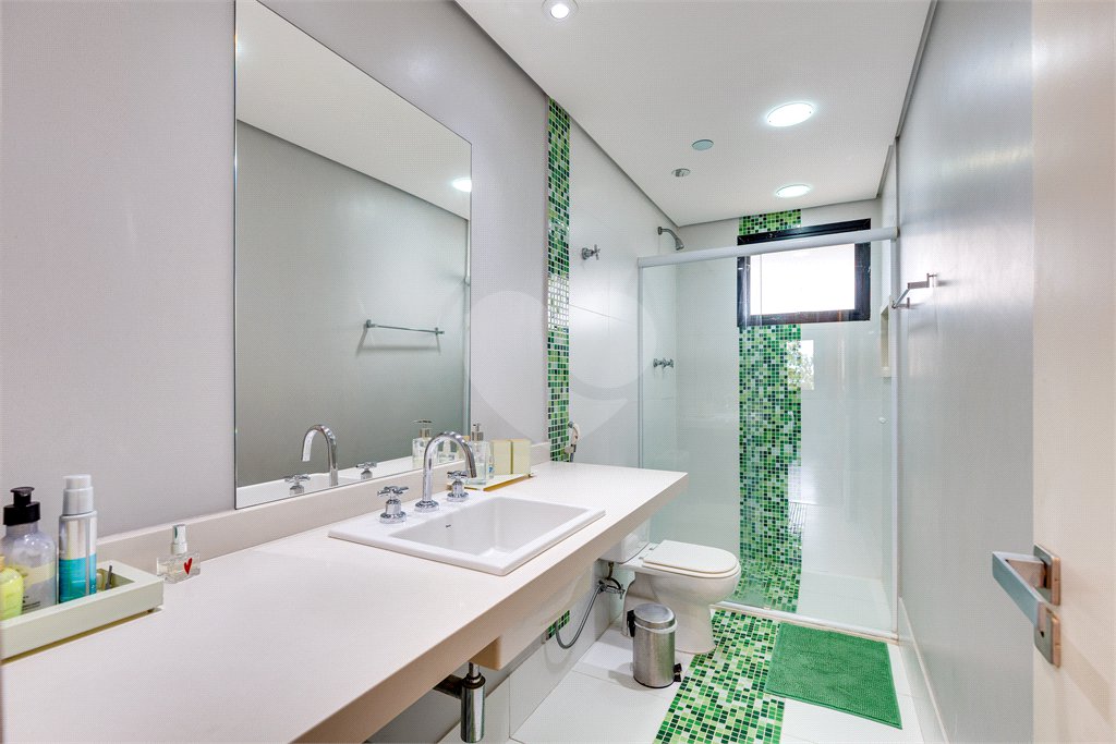 Apartamento à venda com 4 quartos, sendo 2 suítes, em Morumbi, São Paulo, SP