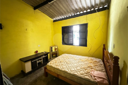 Chácara à venda com 3 quartos em Chácara Sete Cruzes, Suzano, SP