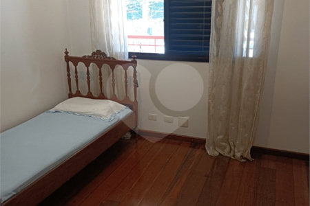 Sobrado à venda com 5 quartos, sendo 4 suítes,  em Rolinópolis, São Paulo, SP