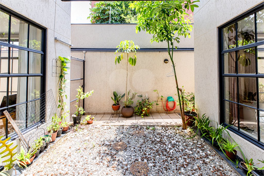 Sobrado à venda com 4 suítes em Alto da Boa Vista, São Paulo, SP
