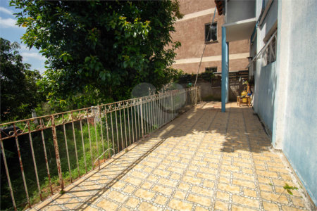 Casa à venda com 3 quartos, sendo 1 suíte, em Vila Junqueira, São Roque, SP