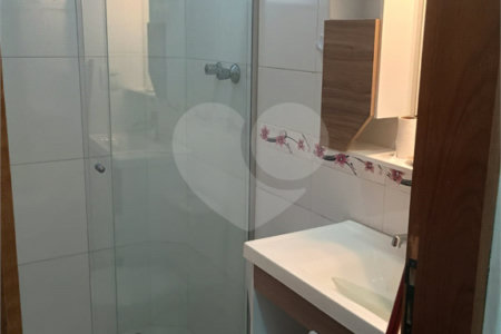 Casa à venda com 4 quartos, sendo 1 suíte, em Vila Cordeiro, São Paulo, SP